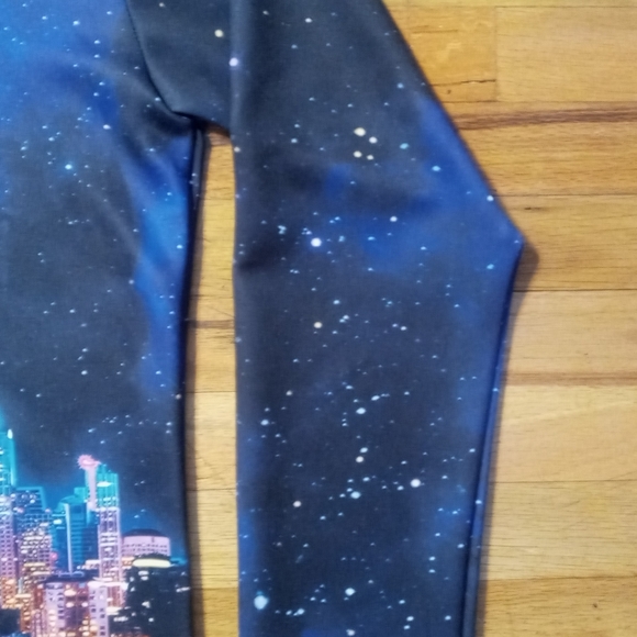 rare Seattle Mariners Baseball Night Cityscape Hoodie Seahawks Kraken - Picture 6 of 8